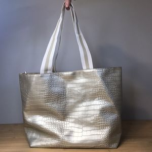 Saks Fifth Avenue Silver Faux Croc Leather Tote Bag Purse Travel Shopper 19×12"